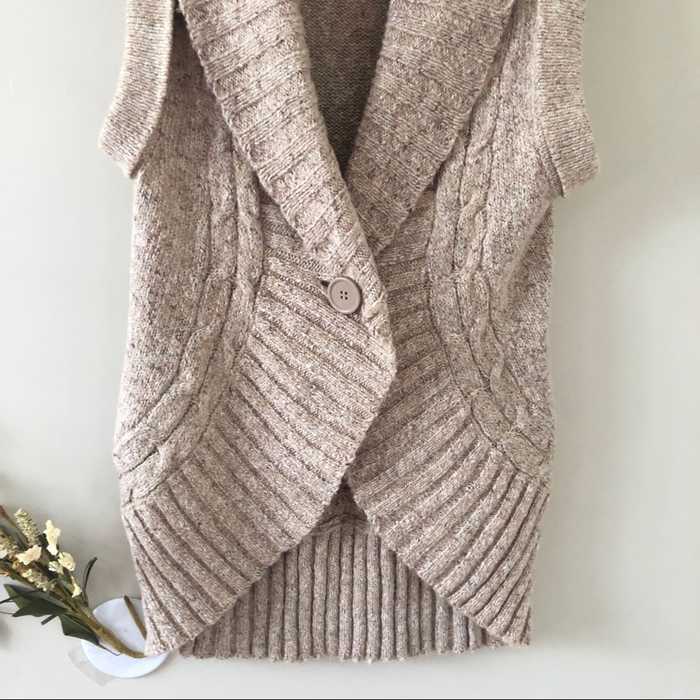 ❎ SOLD Pink Rose Sweater Vest Blush Pink/Rose - Picture 2 of 8